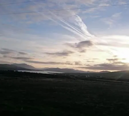 Skellig View Harbour View Sunrise Apartmán